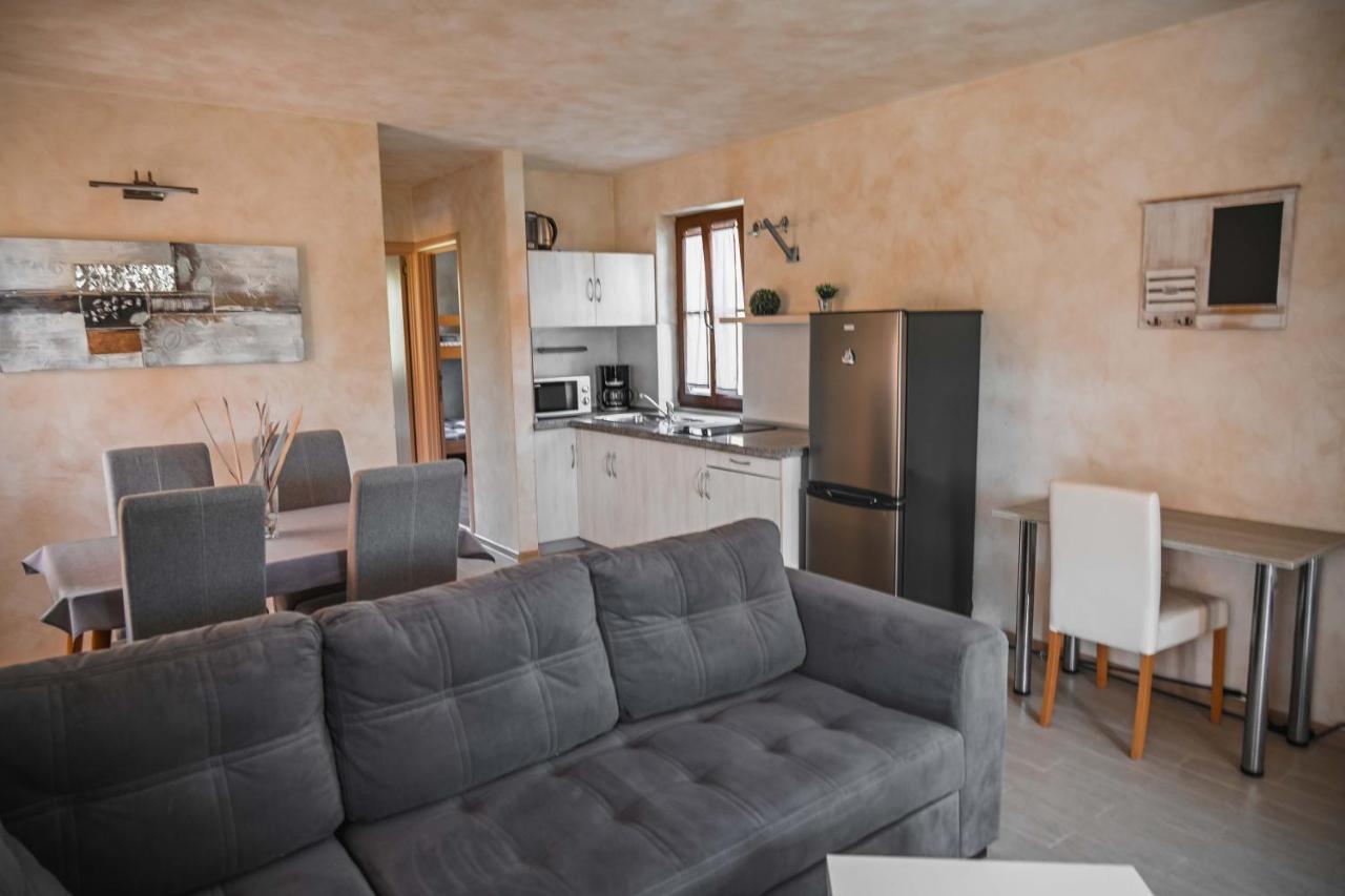 Teo Apartments Фунтана Экстерьер фото